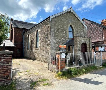 4 bedroom semi-detached house to rent - Photo 3
