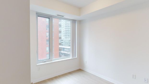 For Lease - 50 Dunfield Avenue Unit# 817, Toronto, Ontario - Photo 1