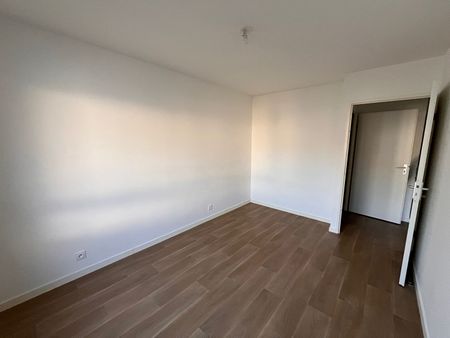 Appartement T4 quartier docks 76 - Photo 3