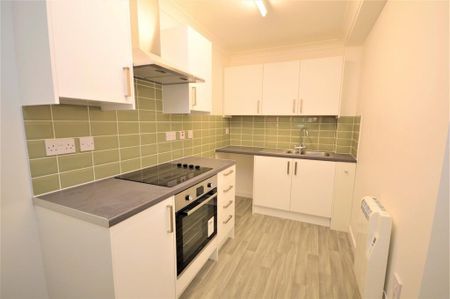 2 bedroom flat to rent - Photo 3