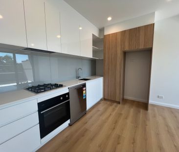 Brand-New Boutique Complex - 2 Bedroom Townhouse - Photo 3