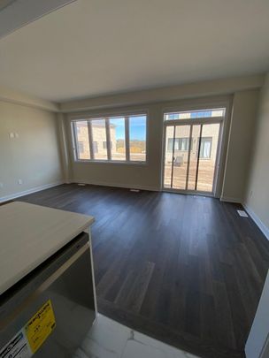 For Lease - 28 Rudder Road, Welland, Ontario - Photo 1