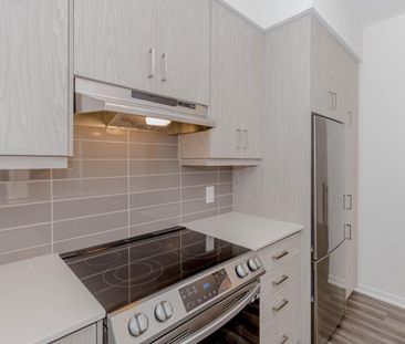 For Lease - 11 Honeycrisp Crescent Unit# 5, Vaughan, Ontario - Photo 6