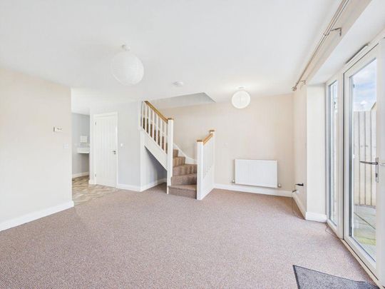 2 bedroom terraced house to rent - Photo 1