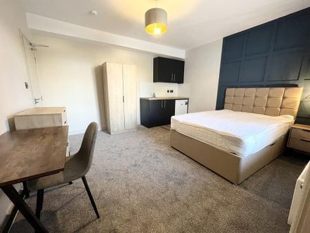 Studio to rent - Photo 2