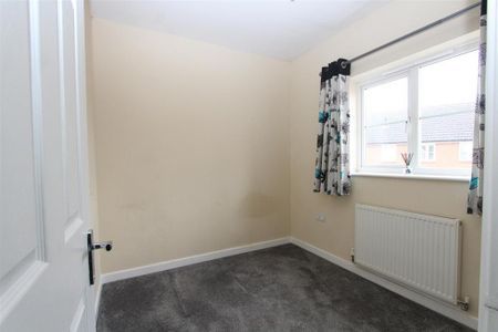 4 bedroom detached house to rent - Photo 3