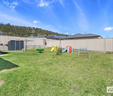 12 Throssell Crescent - Photo 5