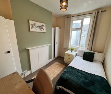 Room in a Shared House, Islingword Place, BN2 - Photo 4