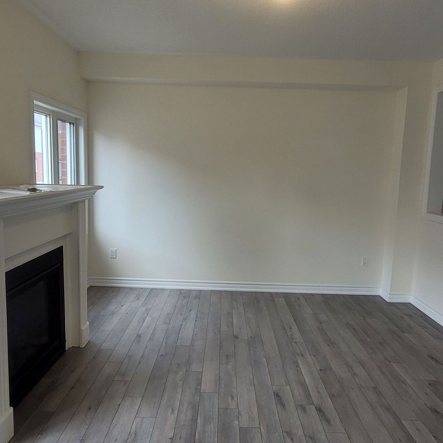 For Lease - 9 Grieves Street, Georgina, Ontario - Photo 1