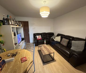 Fountayne House, Lawrence Square - P10024 - Photo 1