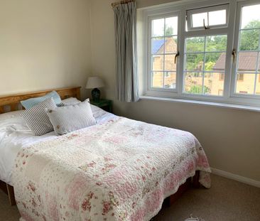 4 bedroom terraced house to rent - Photo 3