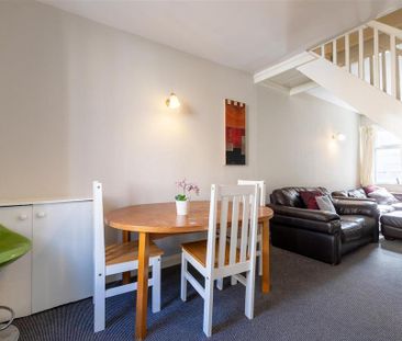 3 bedroom private hall to rent - Photo 2