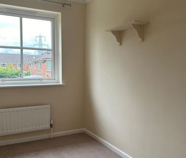 3 bedroom end of terrace house to rent - Photo 6