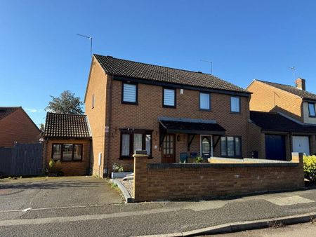 3 bedroom semi-detached house to rent - Photo 4