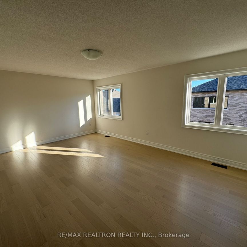 For Lease - 49 Faimira Avenue, Georgina, Ontario - Photo 1