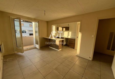 Appartement T3 à GRENOBLE - Photo 2