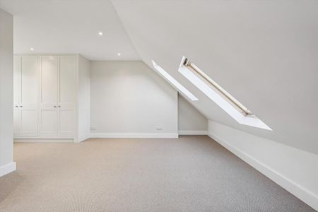 3 bedroom flat to rent - Photo 5