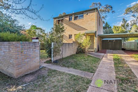18 Derham Crt, Wanniassa ACT 2903 - House For Rent - $600 | Domain - Photo 5