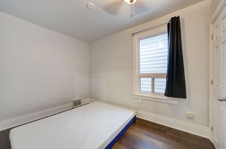 For Lease - Upper Level 77 Newmarket Avenue Unit# Upper, Toronto, Ontario - Photo 3