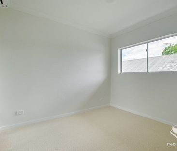 Perfectly Located 2-Bedroom Unit in Leafy St Lucia - Photo 6