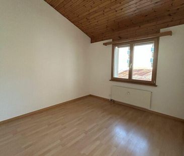 Grosszügige 4.5 Zimmer-Wohnung - Photo 2