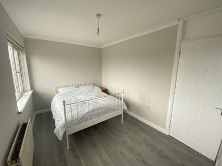 96 Stream Street, Downpatrick, BT30 6DF - Photo 5