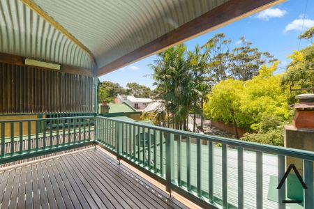 Stylish Two-Bedroom Apartment in the Heart of Vibrant Newtown - Photo 5