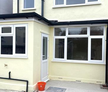3 bedroom end of terrace house to rent - Photo 6