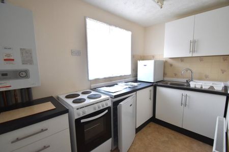 1 bedroom flat to rent - Photo 4