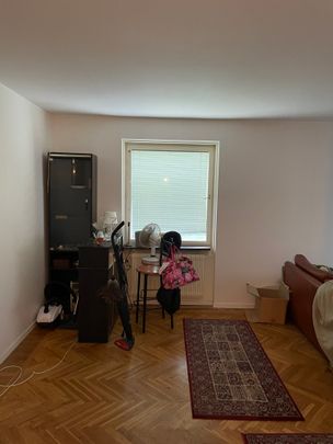 Bjursätragatan, Bandhagen - Photo 1