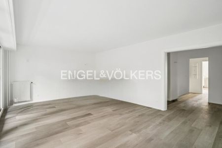 Appartement 3 pièces rénové avec balcons - Porte de Saint-Cloud - Photo 3