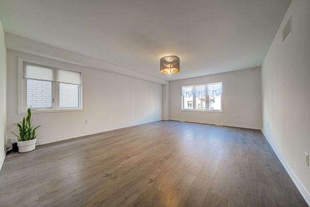 For Lease - 294 Valermo Drive, Toronto, Ontario - Photo 1