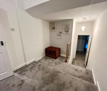 2 bedroom flat to rent - Photo 6