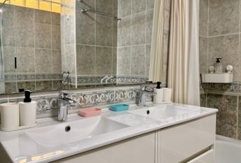 Apartamento · Alquiler a largo plazo ·