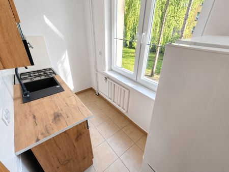 Trzypokojowe mieszkanie po remoncie. - Photo 4