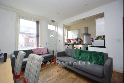 6 Bedroom Student Hyde Park - Photo 1