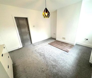 1 bedroom ground floor flat to rent - Photo 3