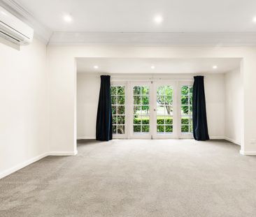 17 Wallawa Avenue, Engadine NSW 2233 - House For Rent | Domain - Photo 6