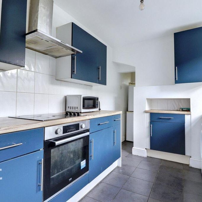 1 bedroom in a house share to rent - Photo 1