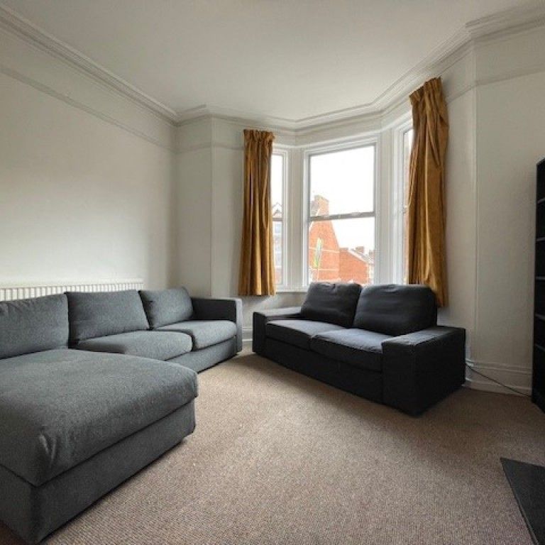 6 bed Terraced - To Let - Photo 1