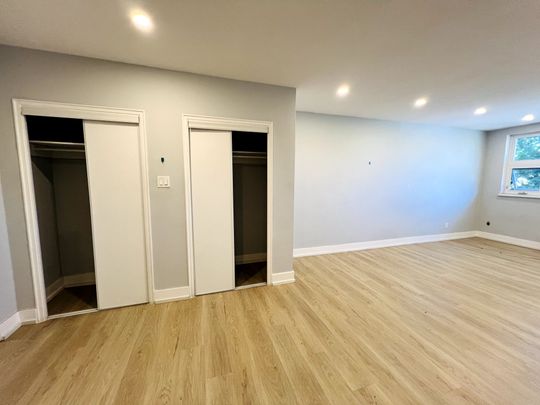 For Lease - 3046 Jaguar Valley Drive Unit# 302, Mississauga, Ontario - Photo 1