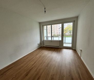 Schöne 3 Zimmerwohnung im ruhigen Familiengebiet in Dresden Seidnitz - Photo 1