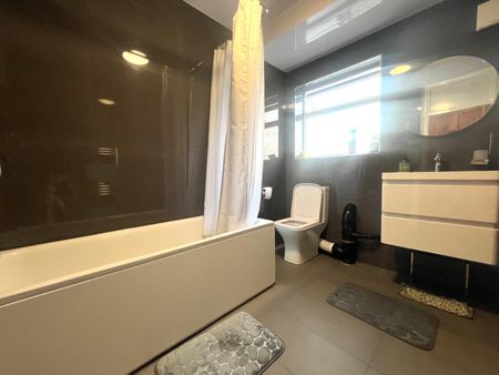 Warner Close, Harlington, Hayes, UB3 5LG - Photo 4