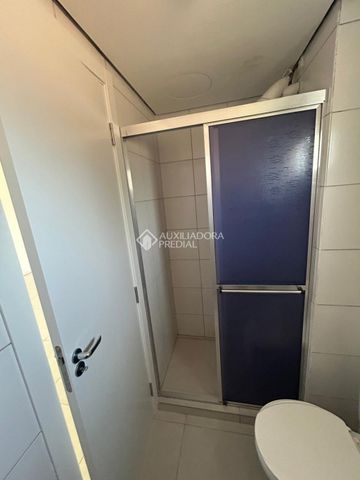 Apartamento com 2 quartos e 55m² para alugar em Fátima, Canoas. - Foto 2