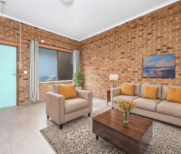 Coastal Living & Convenience – 2-Bedroom Apartment for Lease! - Photo 5