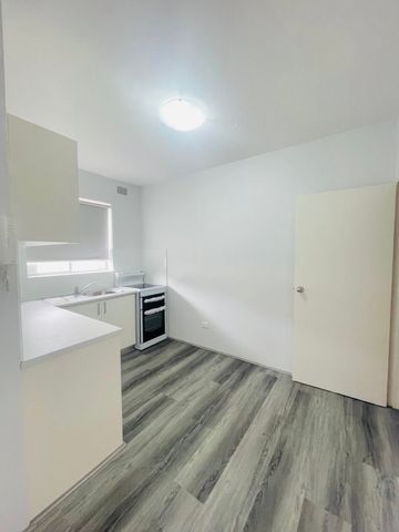 Home For Rent - Photo 4