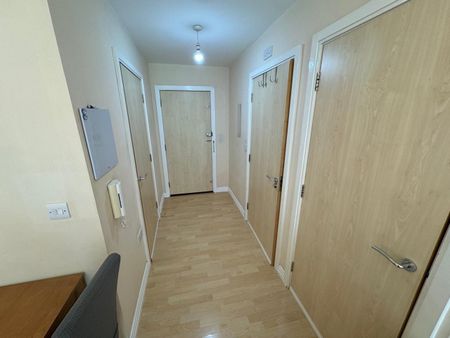 Studio Flat, Trentham Court, W3 - Photo 5