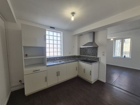 Location Appartement 3 pièces 61m² ST OMER 62500 - Photo 3