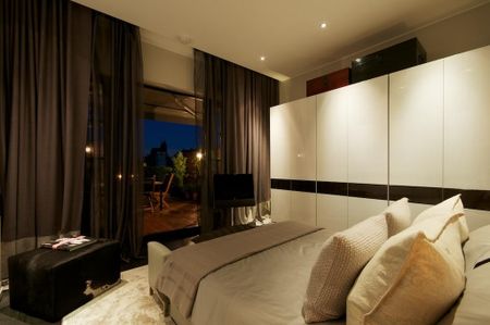 3 bedroom flat to rent - Photo 2