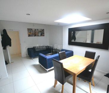 6 bedroom terraced house to rent - Photo 1